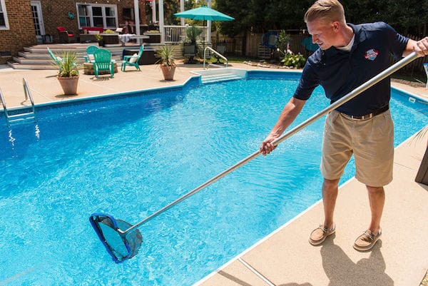 Swimming pool service photo